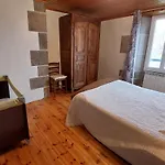 Grand 12 Personnes Proche Du Lioran *