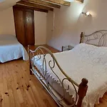 Grand 12 Personnes Proche Du Lioran Nyaraló